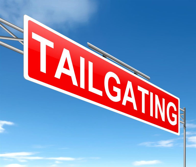 11 Ways Truckers Can Avoid Tailgating